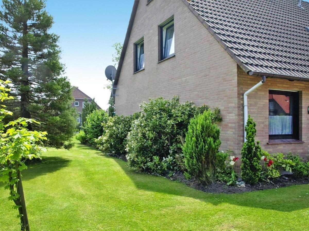 Ferienhaus Mit Grossem Garten In Neßmersiel Exterior foto